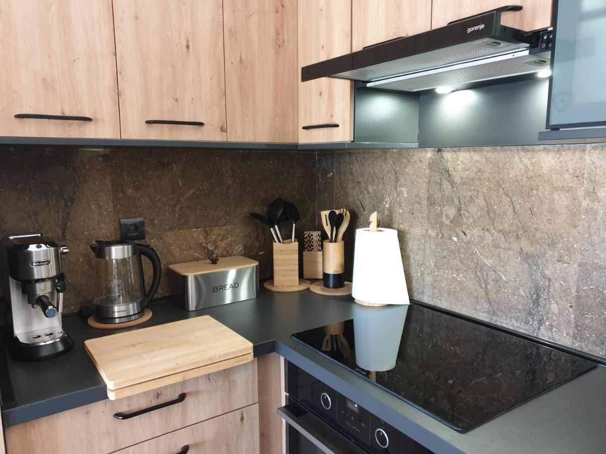 Apartman Anabella Рованиска Екстериор снимка