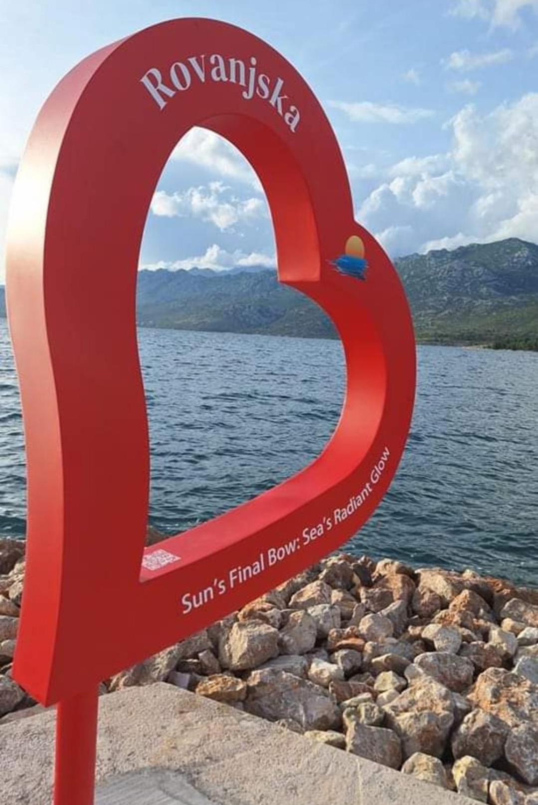 Apartman Anabella Рованиска Екстериор снимка